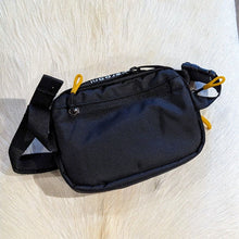 Load image into Gallery viewer, Sherpani Fanny Pack