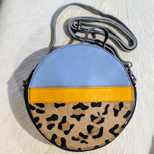 Load image into Gallery viewer, Leather Crossbody